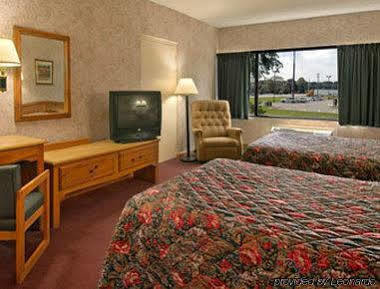 Super 8 By Wyndham Ashland Exterior foto